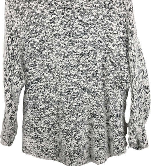 Nordstrom Women’s Lush Fuzzy Chunky Pullover Crewneck Grey Long Sleeve Sweater - Picture 12 of 16